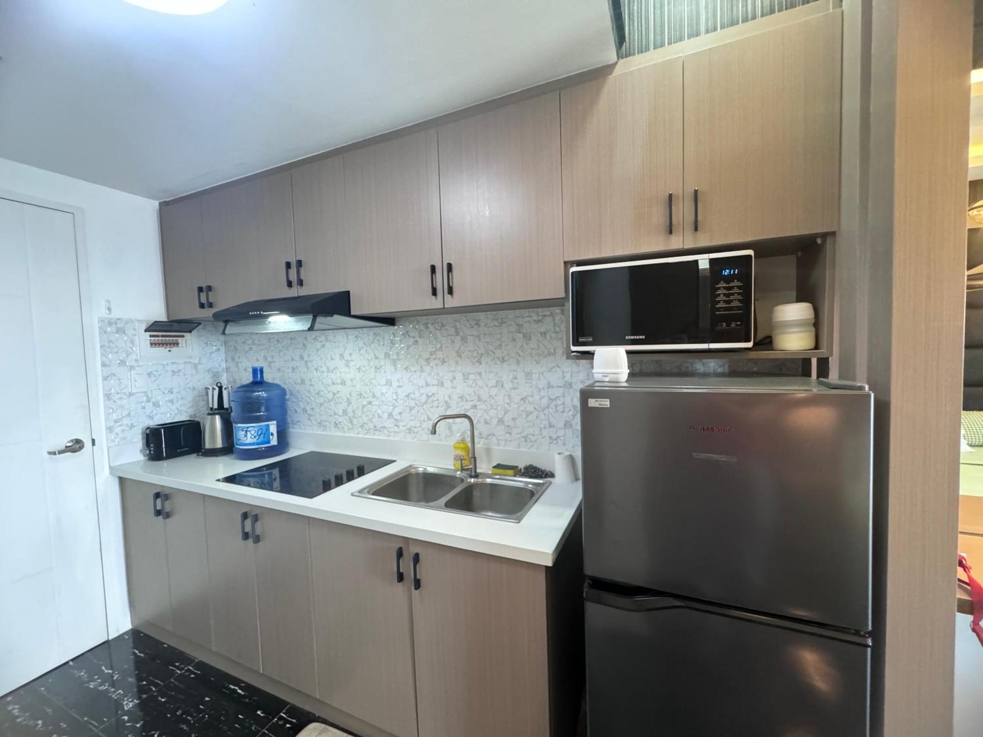 Luxanos Condo Place- Sunvida Tower Cebu Extérieur photo