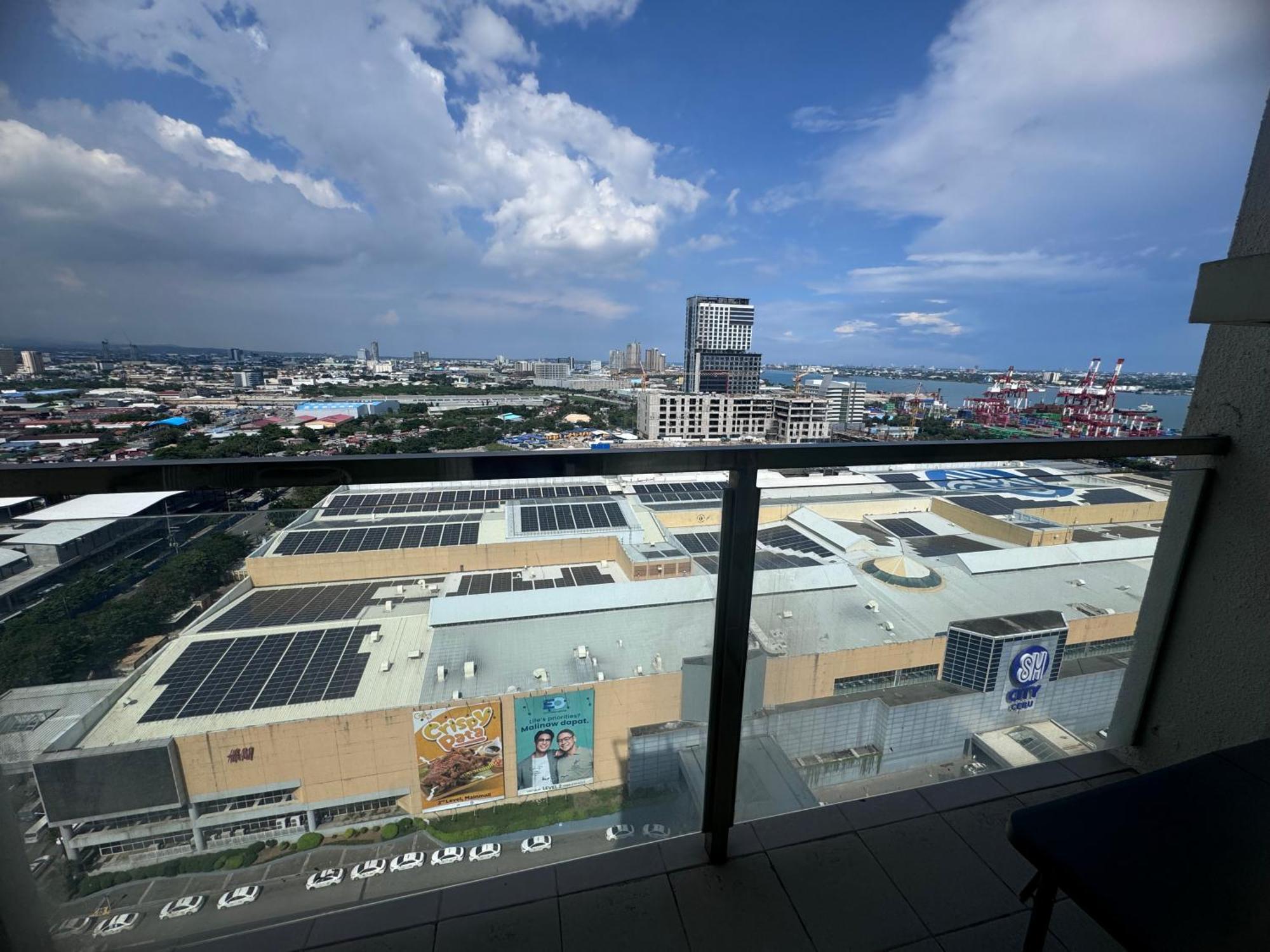 Luxanos Condo Place- Sunvida Tower Cebu Extérieur photo